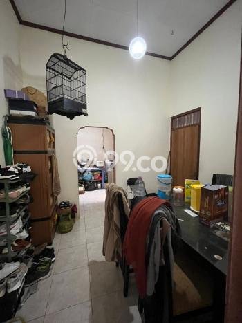 For Sale Rumah 5 Kamar Lokasi Ideal Nyaman dan Strategis di Semarang Barat For Sale Rumah 5 Kamar Lokasi Ideal Nyaman dan Strategis di Semarang Barat