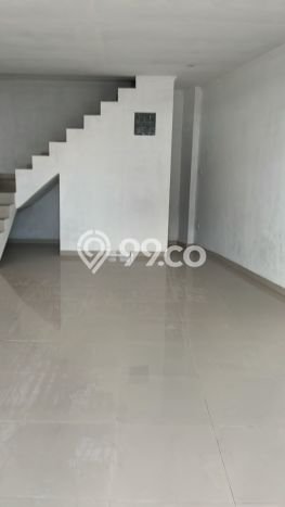 Disewakan Ruko di Kawasan Ramai Pererenan Luas 120m2 Disewakan Ruko di Kawasan Ramai Pererenan Luas 120m2