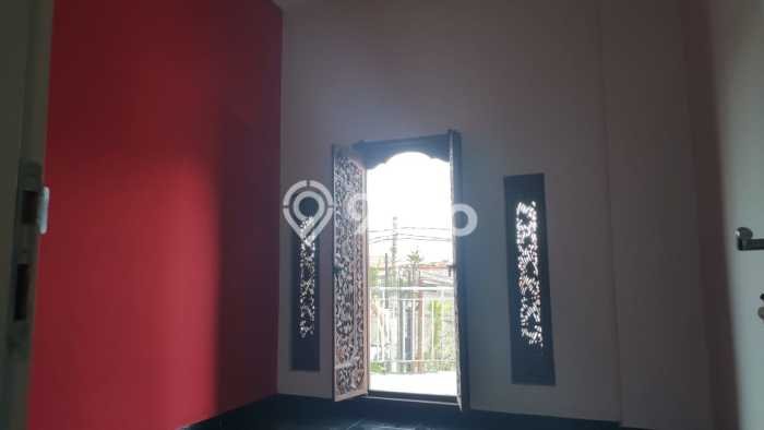 Disewakan! Rumah 5 Kamar Tidur &
3 Kamar Mandi di Panjer, Denpasar Disewakan! Rumah 5 Kamar Tidur &
3 Kamar Mandi di Panjer, Denpasar