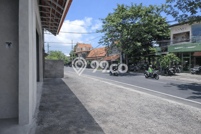 Ruko untuk Disewa di Pusat Badung Luas Bangunan 42m2 Ruko untuk Disewa di Pusat Badung Luas Bangunan 42m2