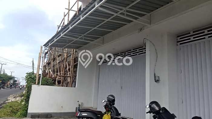 Disewakan Ruko di Kawasan Ramai Pererenan Luas 120m2 Disewakan Ruko di Kawasan Ramai Pererenan Luas 120m2
