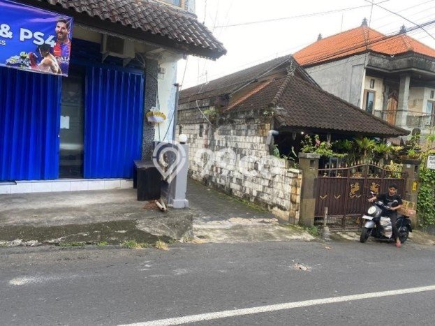 For Sale Hunian Rumah Terawat 3 Kamar di Peguyangan, Denpasar For Sale Hunian Rumah Terawat 3 Kamar di Peguyangan, Denpasar