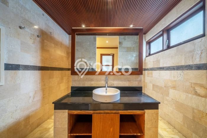 Vila Premium di , Area 395m2m², Akses Badung, Badung Vila Premium di , Area 395m2m², Akses Badung, Badung