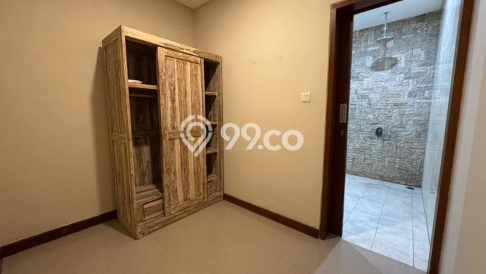 Vila di , Area 0m2m², Dekat ke Pusat Kota Vila di , Area 0m2m², Dekat ke Pusat Kota