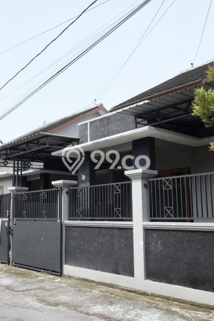 For Sale Rumah 3 Kamar Lokasi Ideal Bagus dan Strategis di Gentan For Sale Rumah 3 Kamar Lokasi Ideal Bagus dan Strategis di Gentan