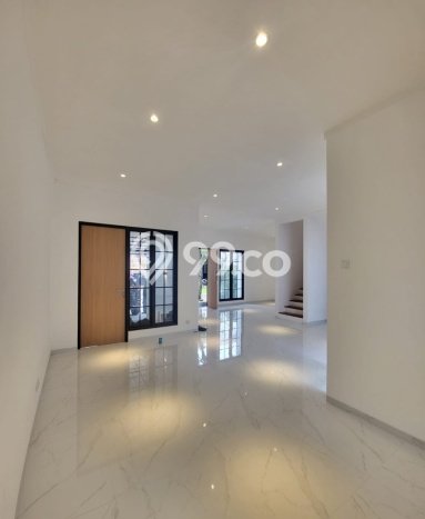 Rumah Luxury Modern Tanpa Renovasi di Bintaro Tangerang Selatan Rumah Luxury Modern Tanpa Renovasi di Bintaro Tangerang Selatan