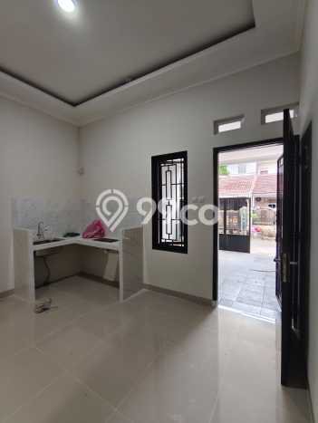 Dijual Rumah 3 Kamar Lokasi Ideal Nyaman dan Strategis di Cipondoh Dijual Rumah 3 Kamar Lokasi Ideal Nyaman dan Strategis di Cipondoh