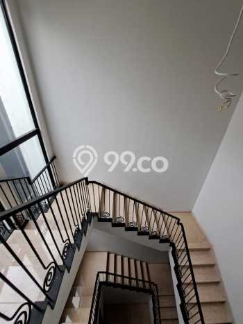 Rumah sewa siap pakai 5 KT di Alam Sutera, Tangerang Rumah sewa siap pakai 5 KT di Alam Sutera, Tangerang