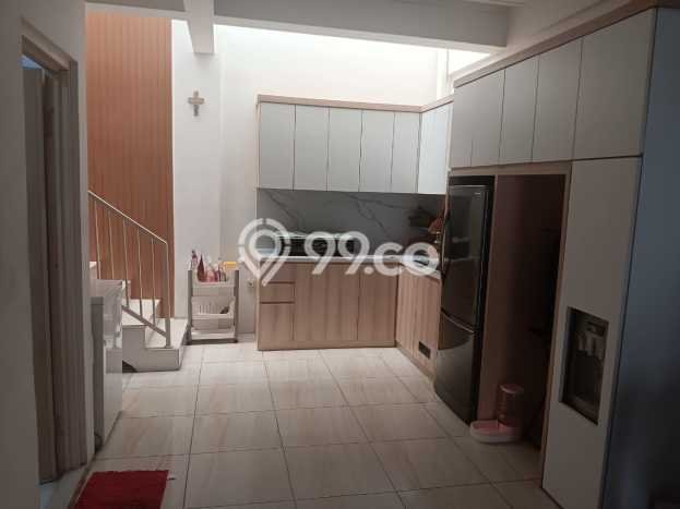 Jual Rumah Bagus Siap Huni LB 144m2 di Karawaci, Tangerang Jual Rumah Bagus Siap Huni LB 144m2 di Karawaci, Tangerang