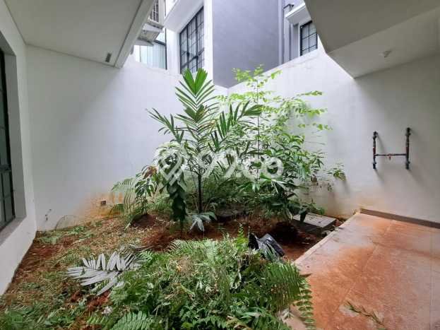 Rumah sewa siap pakai 5 KT di Alam Sutera, Tangerang Rumah sewa siap pakai 5 KT di Alam Sutera, Tangerang