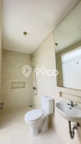 Rumah sewa siap huni 3 Kamar Tidur di Pakuwon CIty, Surabaya Rumah sewa siap huni 3 Kamar Tidur di Pakuwon CIty, Surabaya