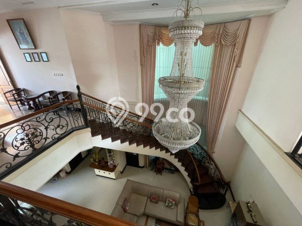 Rumah Luxury Modern Siap Huni di Manyar Surabaya Rumah Luxury Modern Siap Huni di Manyar Surabaya