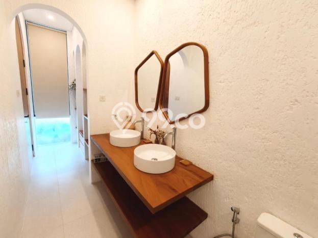 FOR SALE! Vila Kawasan , Area 257m2m², Lokasi Premium FOR SALE! Vila Kawasan , Area 257m2m², Lokasi Premium