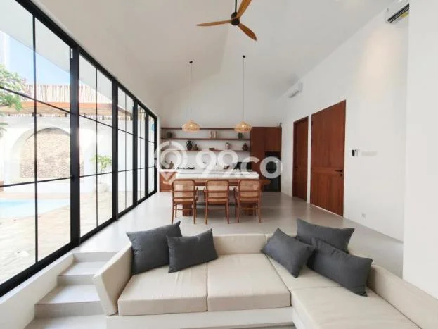 FOR SALE! Vila Kawasan , Area 257m2m², Lokasi Premium FOR SALE! Vila Kawasan , Area 257m2m², Lokasi Premium