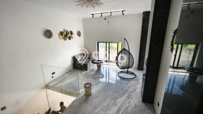 FOR SALE! Vila Kawasan , Area 270m2m², Lokasi Strategis FOR SALE! Vila Kawasan , Area 270m2m², Lokasi Strategis