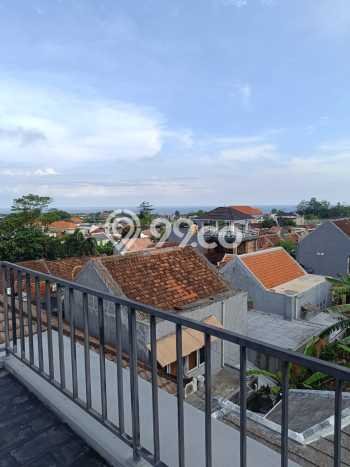 LOKASI TERBAIK! Vila di , Ukuran 100m2m², Area Premium dengan akses bagus LOKASI TERBAIK! Vila di , Ukuran 100m2m², Area Premium dengan akses bagus
