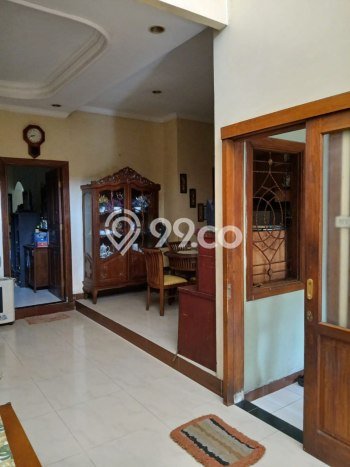 Rumah Strategis Modern Lb 191m2 di Pasar Rebo, Jakarta Timur Rumah Strategis Modern Lb 191m2 di Pasar Rebo, Jakarta Timur