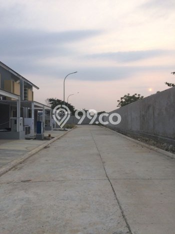 Rumah Luas Asri 3 KT Siap Pakai di harapan indah Bekasi Rumah Luas Asri 3 KT Siap Pakai di harapan indah Bekasi