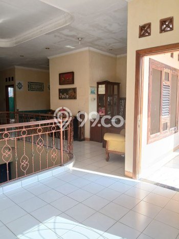 Rumah Strategis Modern Lb 191m2 di Pasar Rebo, Jakarta Timur Rumah Strategis Modern Lb 191m2 di Pasar Rebo, Jakarta Timur