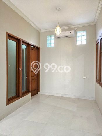 Disewakan Rumah Murah di Cipinang Jakarta Timur Punya 4 KT Disewakan Rumah Murah di Cipinang Jakarta Timur Punya 4 KT
