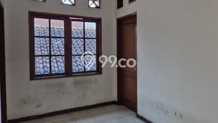 Disewakan! Rumah 6 Kamar Tidur &
2 Kamar Mandi di Rawamangun, Jakarta Timur Disewakan! Rumah 6 Kamar Tidur &
2 Kamar Mandi di Rawamangun, Jakarta Timur
