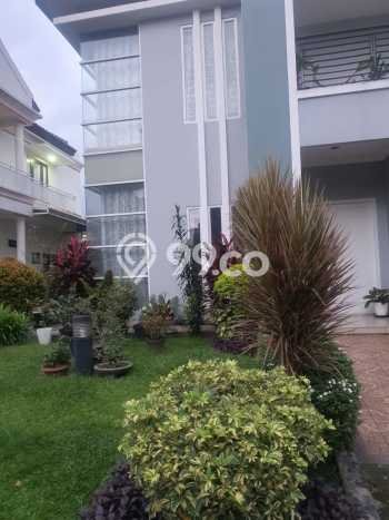 Rumah Luxury Modern Tanpa Renovasi di BSD Tangerang Rumah Luxury Modern Tanpa Renovasi di BSD Tangerang