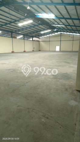 Disewakan Gudang di Kawasan Ramai Harapan Jaya Luas 1300m2 Disewakan Gudang di Kawasan Ramai Harapan Jaya Luas 1300m2
