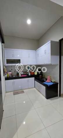 Ready to Use! Premium House LT 216m2 Desain Elegan di Harapan Indah Ready to Use! Premium House LT 216m2 Desain Elegan di Harapan Indah
