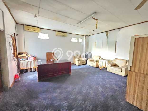 Kantor Dijual di Jakarta Timur LT 330m2 & LB 900m2 Lokasi Terbaik! Kantor Dijual di Jakarta Timur LT 330m2 & LB 900m2 Lokasi Terbaik!
