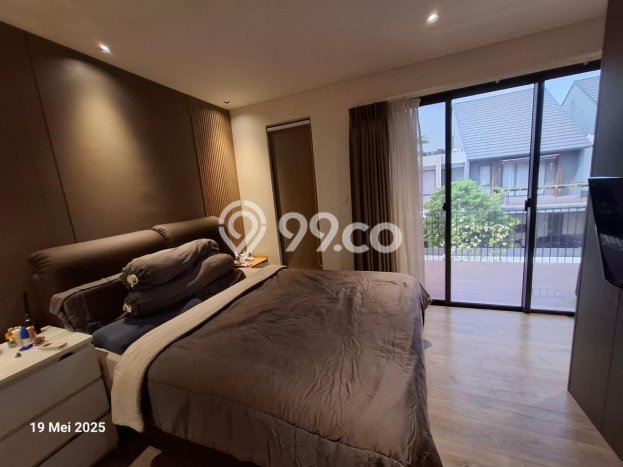 Rumah Mewah LB 116m2 Siap Huni Desain Elegan di Metland Menteng, Jakarta Timur Rumah Mewah LB 116m2 Siap Huni Desain Elegan di Metland Menteng, Jakarta Timur