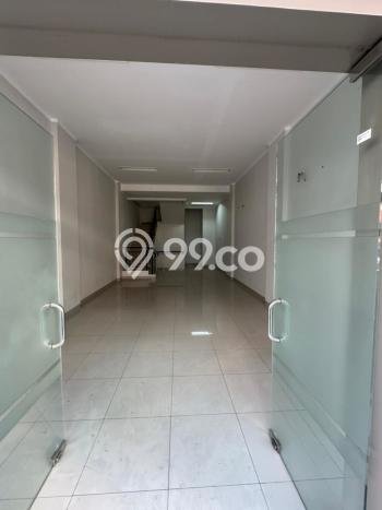 Ruko Disewakan Cepat di Bekasi Barat Bekasi LB 240m2 Ruko Disewakan Cepat di Bekasi Barat Bekasi LB 240m2