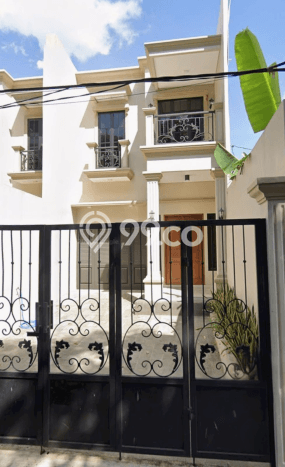 Dijual Rumah Premium dengan Fasilitas Sekitar Komplit di Palmerah, Jakarta Barat Dijual Rumah Premium dengan Fasilitas Sekitar Komplit di Palmerah, Jakarta Barat