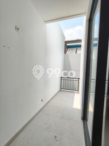 Rumah Elit Modern Siap Huni di Surya Sumantri Bandung Rumah Elit Modern Siap Huni di Surya Sumantri Bandung