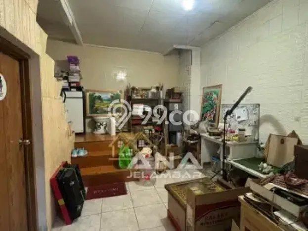 Hunian Nyaman Asri 5 KT Siap Pakai di Jelambar Jakarta Barat Hunian Nyaman Asri 5 KT Siap Pakai di Jelambar Jakarta Barat