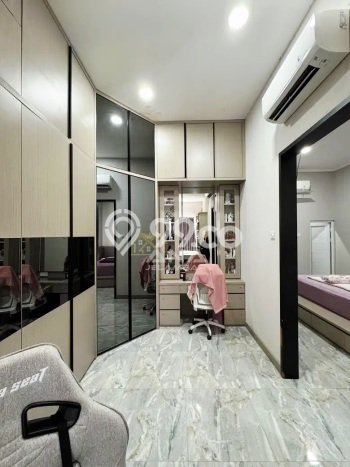 Hunian Elit LB 218m2 Siap Huni Desain Elegan di Jelambar, Jakarta Barat Hunian Elit LB 218m2 Siap Huni Desain Elegan di Jelambar, Jakarta Barat