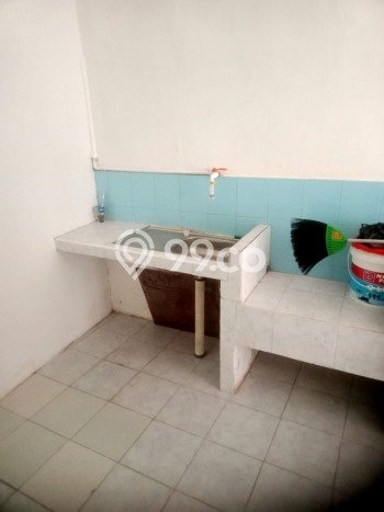 Disewakan Rumah Murah di Jelambar Jakarta Barat dengan 2 Kamar Tidur Disewakan Rumah Murah di Jelambar Jakarta Barat dengan 2 Kamar Tidur