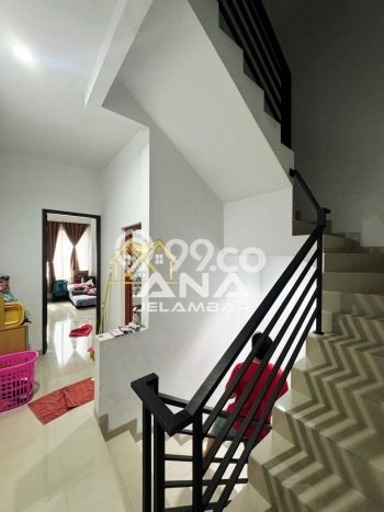 Jual Rumah Eksklusif 5 KT di Jelambar, Jakarta Barat Jual Rumah Eksklusif 5 KT di Jelambar, Jakarta Barat