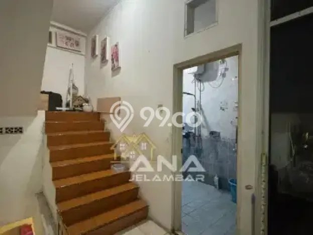 Hunian Nyaman Asri 5 KT Siap Pakai di Jelambar Jakarta Barat Hunian Nyaman Asri 5 KT Siap Pakai di Jelambar Jakarta Barat