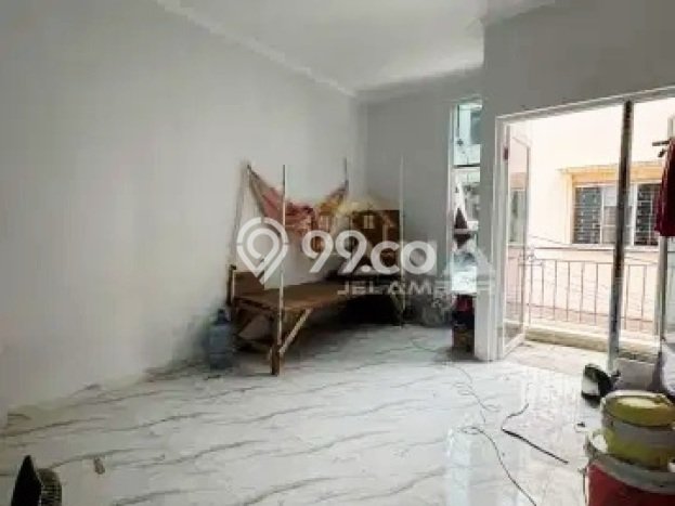 Rumah Luas Asri 3 KT Siap Pakai di Jelambar Jakarta Barat Rumah Luas Asri 3 KT Siap Pakai di Jelambar Jakarta Barat