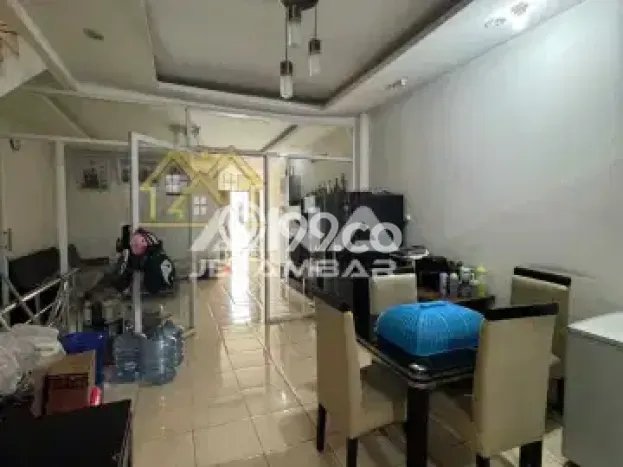 Rumah Elit LB 318m2 Siap Pakai Desain Elegan di Jelambar, Jakarta Barat Rumah Elit LB 318m2 Siap Pakai Desain Elegan di Jelambar, Jakarta Barat