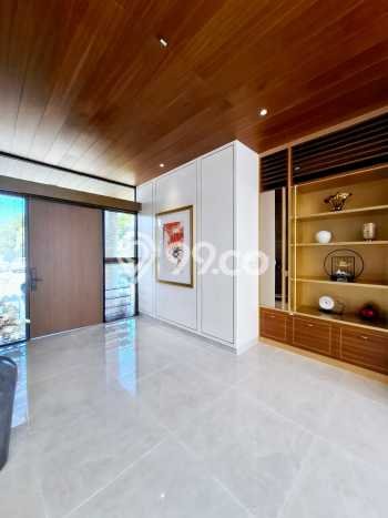 Rumah Mewah Dijual LT 240m2 di Makassar, Makassar Rumah Mewah Dijual LT 240m2 di Makassar, Makassar