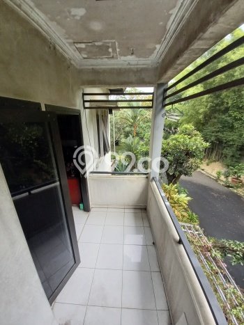Rumah Luxury Modern Siap Huni di Bintaro Tangerang Selatan Rumah Luxury Modern Siap Huni di Bintaro Tangerang Selatan