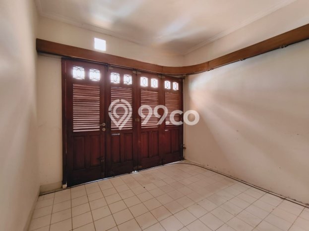 Ready to Use! Luxury House LT 225m2 Desain Elegan di Bintaro Ready to Use! Luxury House LT 225m2 Desain Elegan di Bintaro