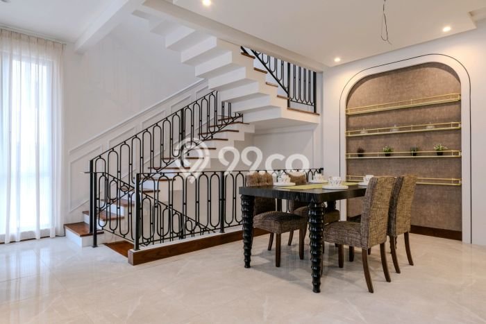 Rumah Elit Modern Tanpa Renovasi di Lebak Bulus Jakarta Selatan Rumah Elit Modern Tanpa Renovasi di Lebak Bulus Jakarta Selatan