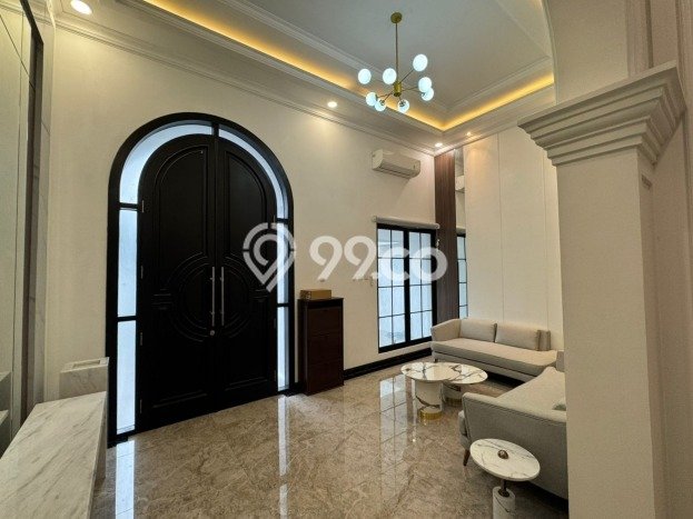 Dijual Rumah Luas Elegan Dengan View Eksklusif di Gading Serpong, Tangerang Dijual Rumah Luas Elegan Dengan View Eksklusif di Gading Serpong, Tangerang