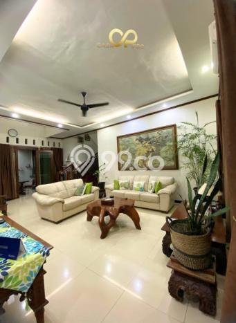 Hunian Elit LB 230m2 Siap Pakai Desain Elegan di Bintaro, Tangerang Selatan Hunian Elit LB 230m2 Siap Pakai Desain Elegan di Bintaro, Tangerang Selatan