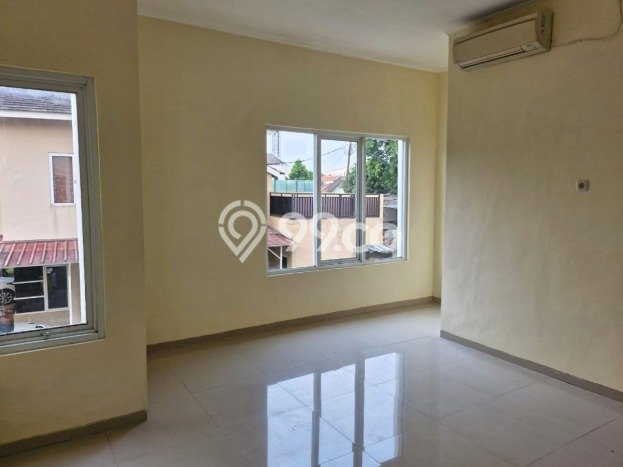 Rumah Elit LB 156m2 Siap Huni Desain Elegan di Pangkalan Jati, Depok Rumah Elit LB 156m2 Siap Huni Desain Elegan di Pangkalan Jati, Depok