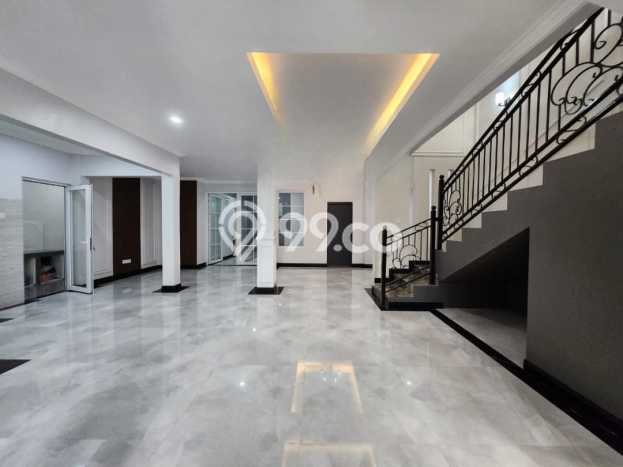 Rumah Elit Modern Tanpa Renovasi di Bintaro Jakarta Selatan Rumah Elit Modern Tanpa Renovasi di Bintaro Jakarta Selatan