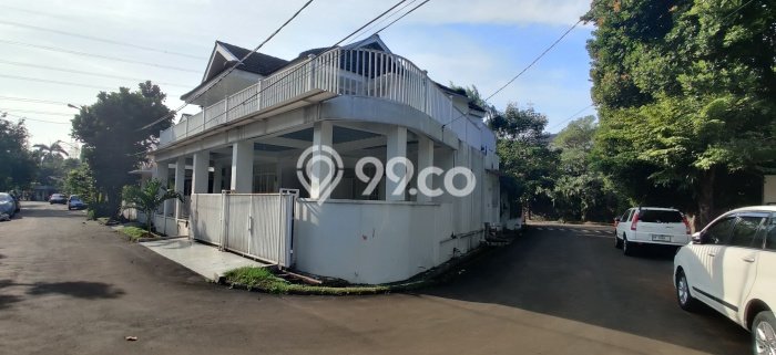 Hunian Elit LB 300m2 Siap Huni Desain Elegan di Bintaro, Tangerang Selatan Hunian Elit LB 300m2 Siap Huni Desain Elegan di Bintaro, Tangerang Selatan