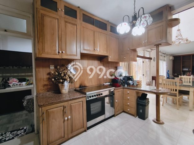 Ready to Use! Luxury House LT 225m2 Desain Elegan di Bintaro Ready to Use! Luxury House LT 225m2 Desain Elegan di Bintaro